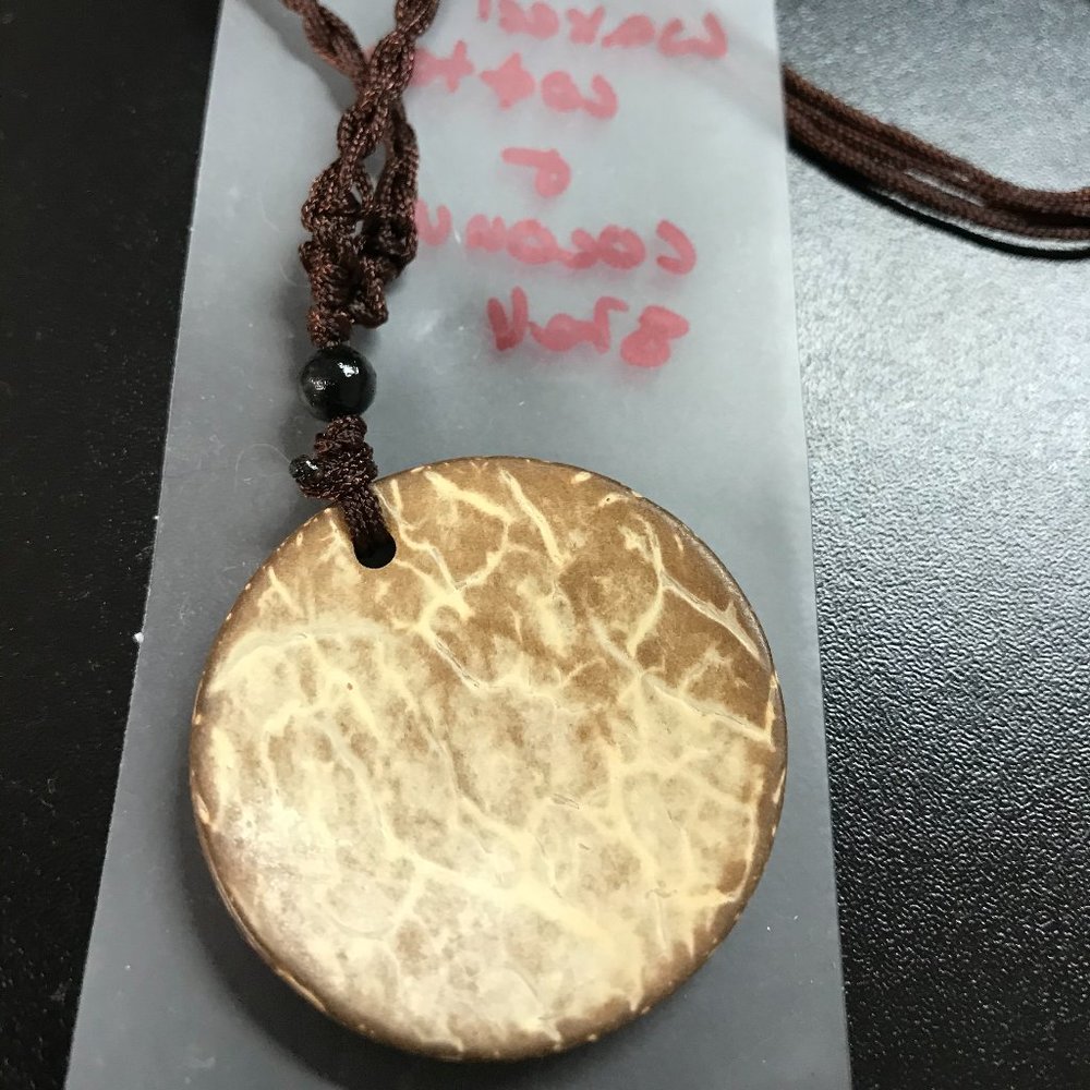 18" Adjustable Circle Cotton and Coconut Shell Necklaces
